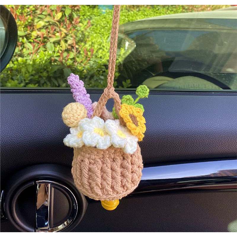Car plant pendant Car decoration Rearview mirror pendant Creative wool in the car