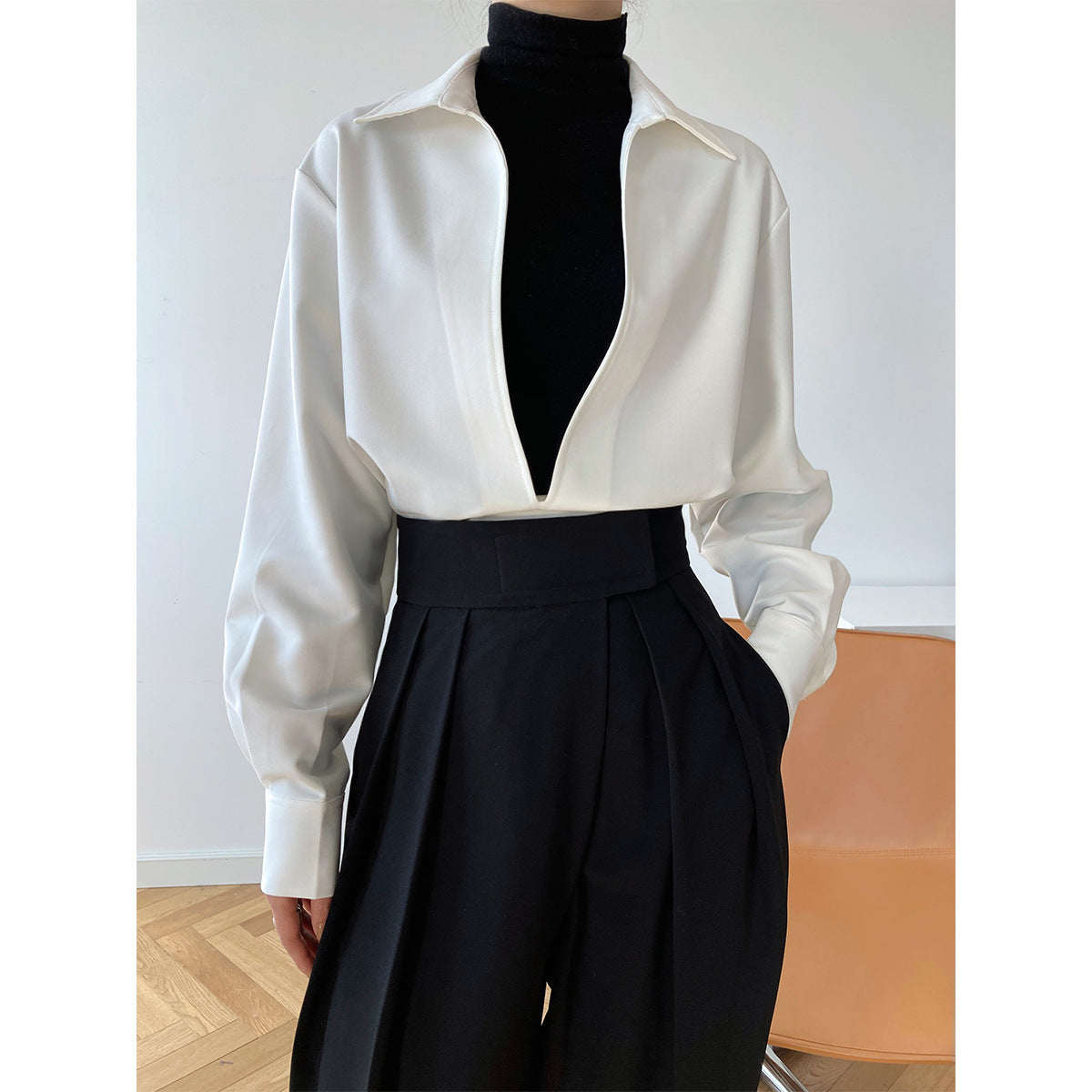 Autumn Young Long Sleeve V-neck Shirt Women Fashionable Outerwear Bandage Top
