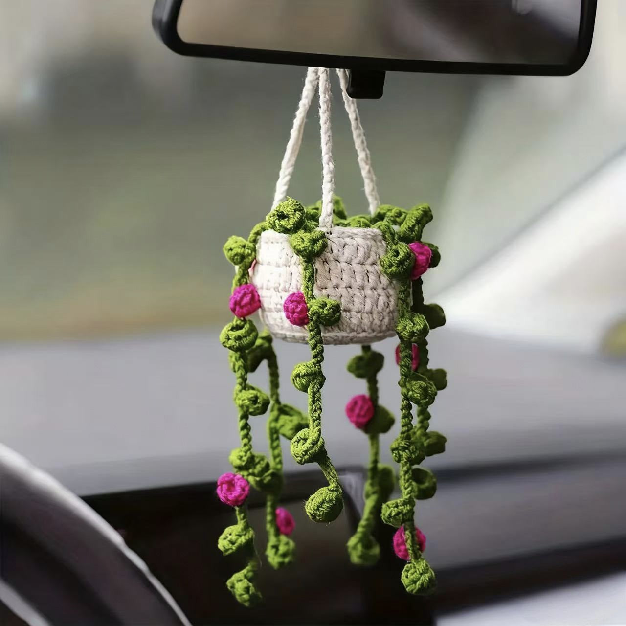 Car plant pendant Car decoration Rearview mirror pendant Creative wool in the car