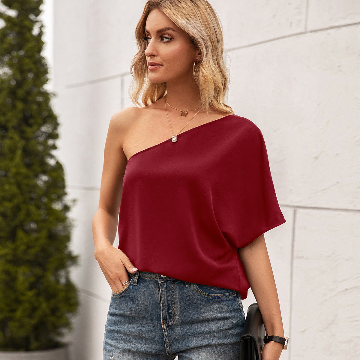 Elegant Simple Fashionable Casual Diagonal Collar Short Sleeved Top for Women