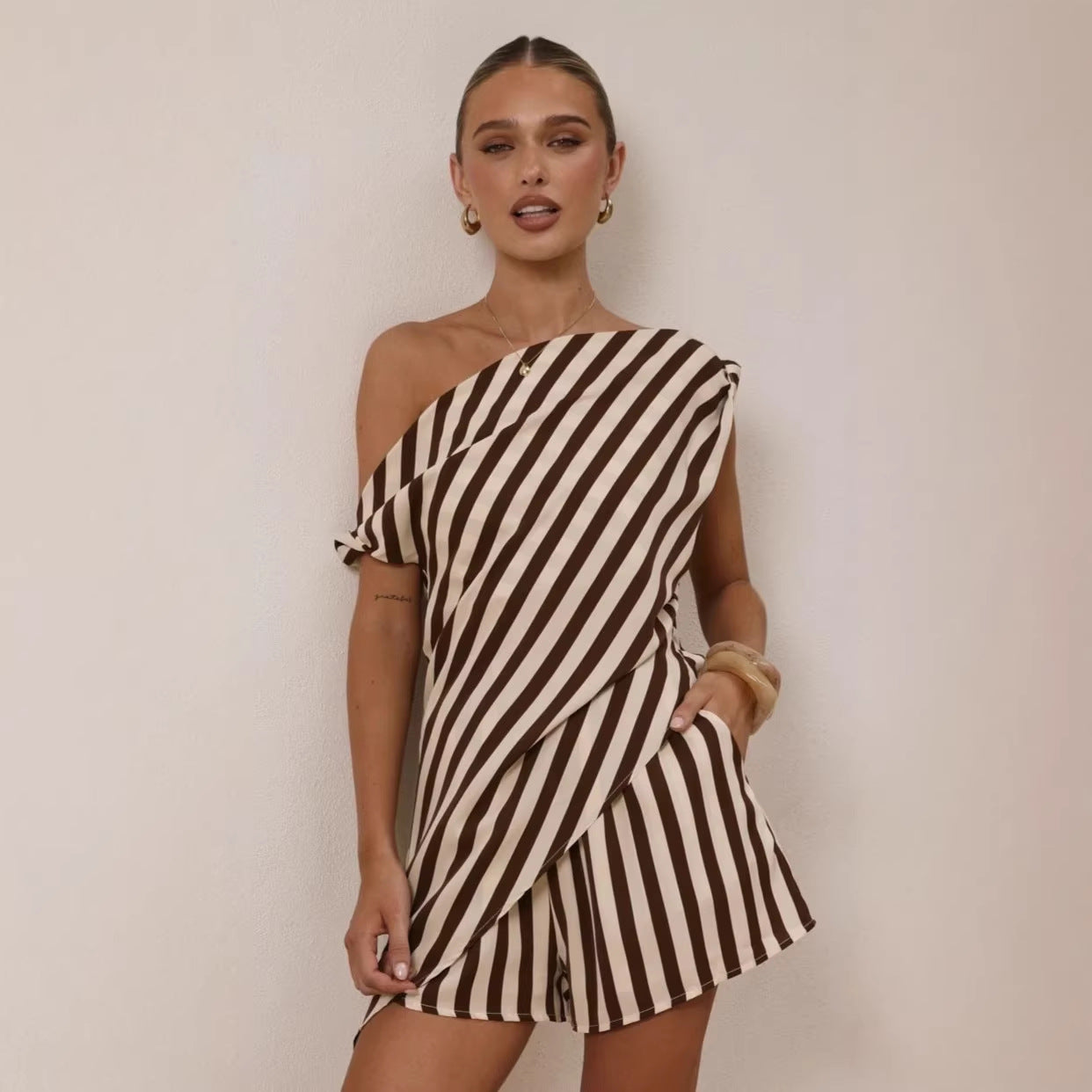 Summer Printed Shoulder Personal Casual Top Loose Shorts Two Piece Sets