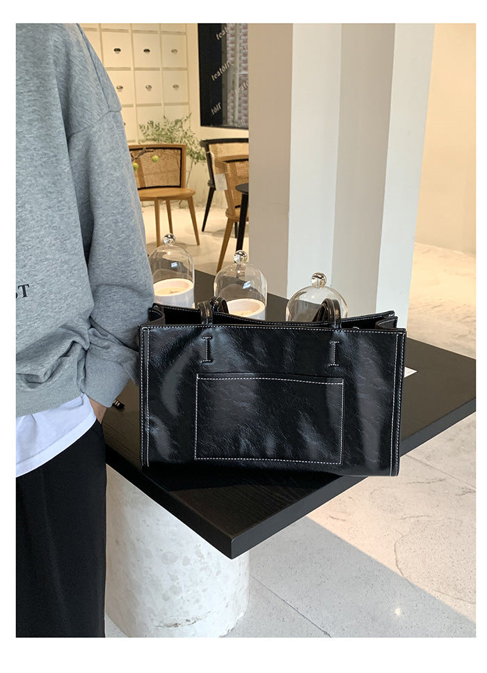 stylish tote bag, large capacity shoulder bag, tote bag chic, casual women's bag, commuter bag elegant classic