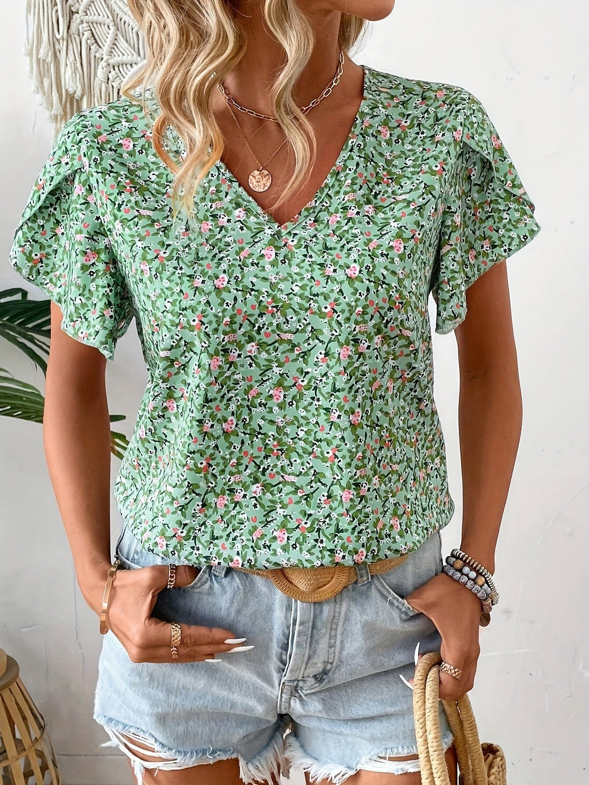 Women Clothing Best Seller Summer Small Floral Print Short Sleeved Women Shirt Casual