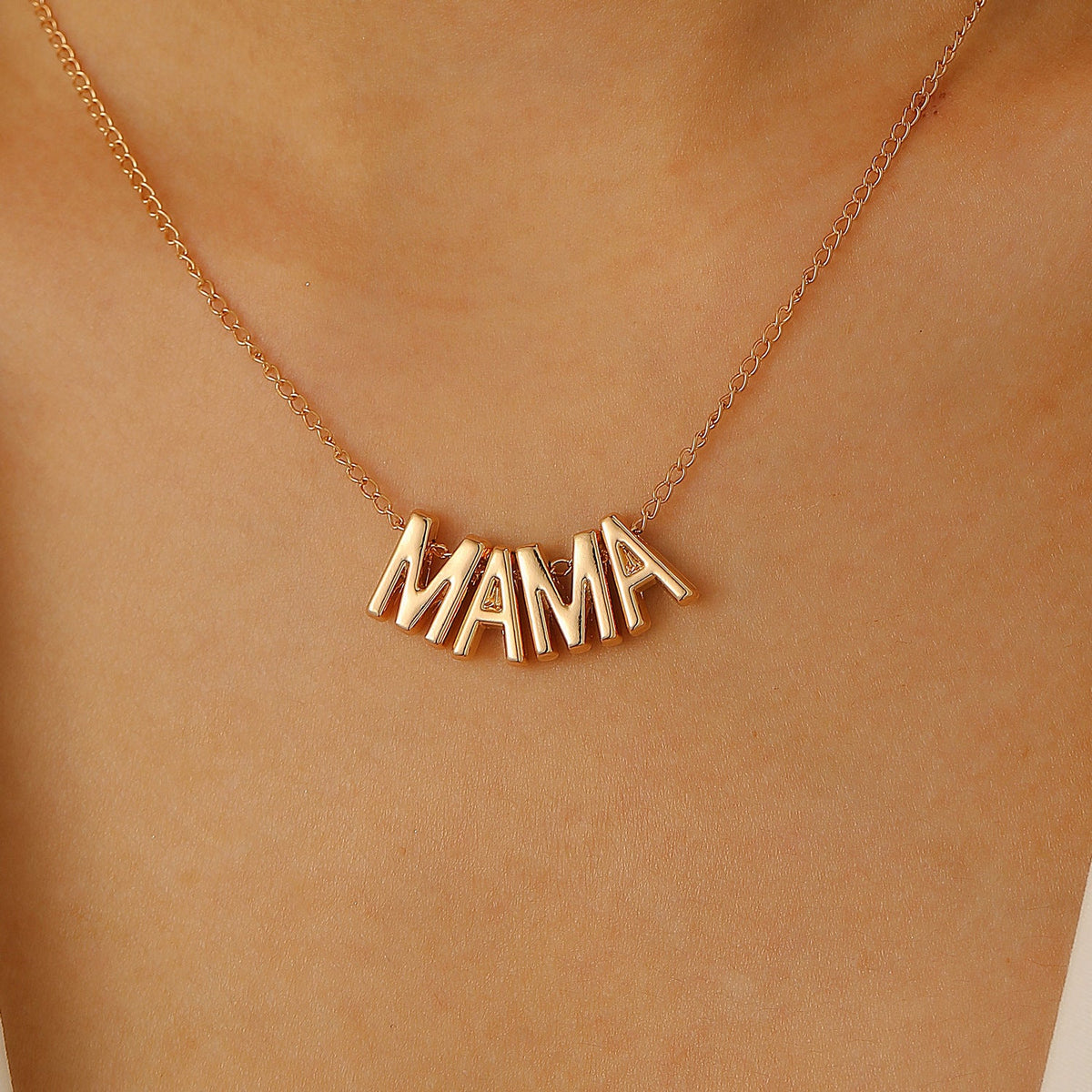 MAMA Letter Pendant Clavicle Chain Creative Mother's Day Necklace
