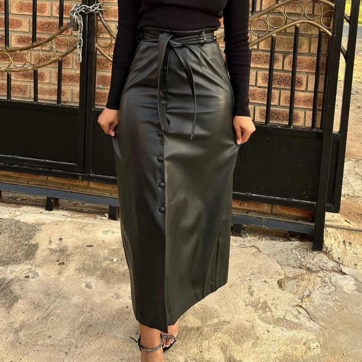 Women Clothing Autumn Winter Mid-Length Black Faux Leather Bag Buckle Slit Leather Skirt Containing Belt