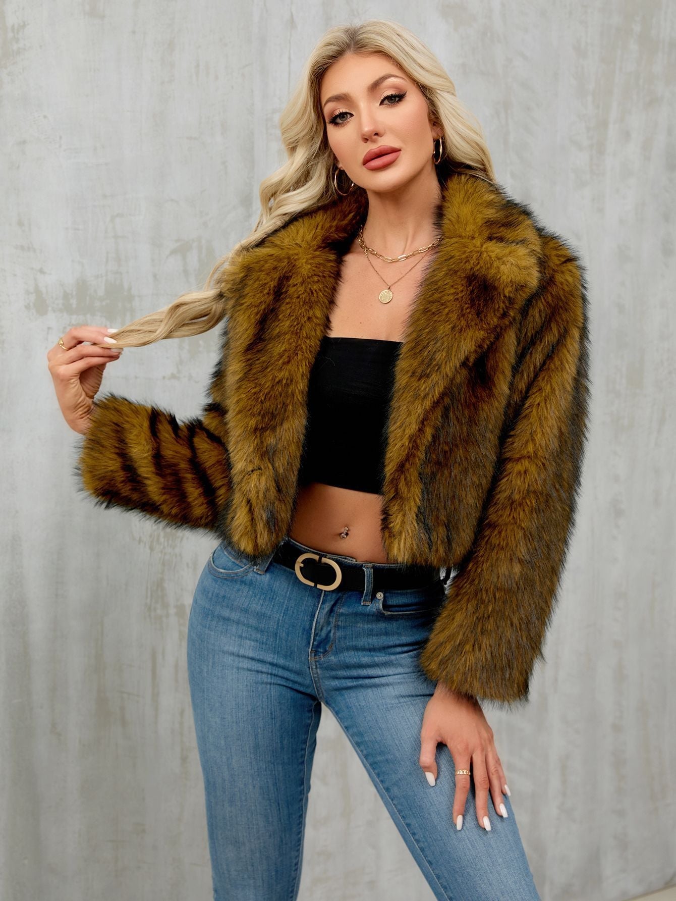 Women Clothing Best Seller in Autumn Winter Fur Collar Loose Artificial Fur Faux Fur Coat Short Cardigan