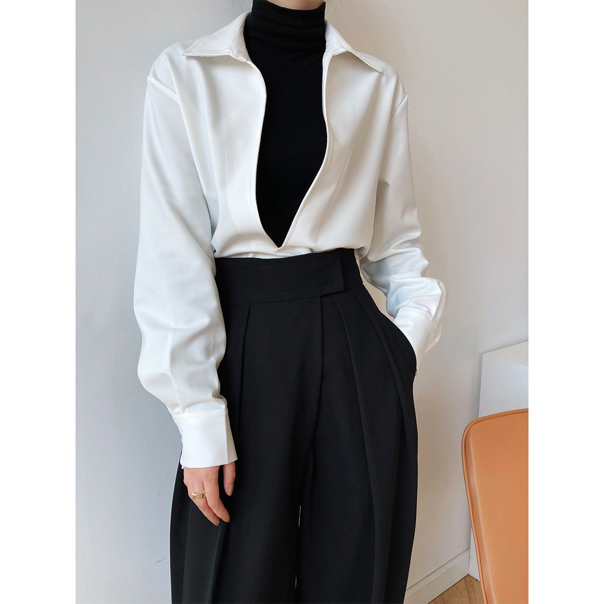 Autumn Young Long Sleeve V-neck Shirt Women Fashionable Outerwear Bandage Top