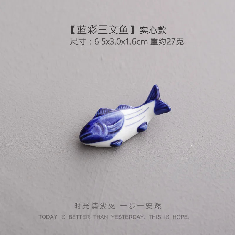Cute Ceramic Fish Shape Chopsticks Holders Chopstick Stand Shelf Cartoon Animals Spoons Fork Rack Ceramic Rest Kitchen Utensil