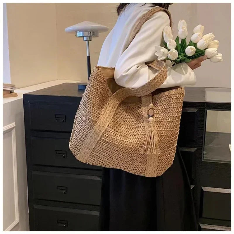 Fashion Straw Summer Large Capacity Tote Bag | Women's Shoulder Bag & Handmade Woven Bag (Fresh Rural Handheld Grass Woven Women Bag)