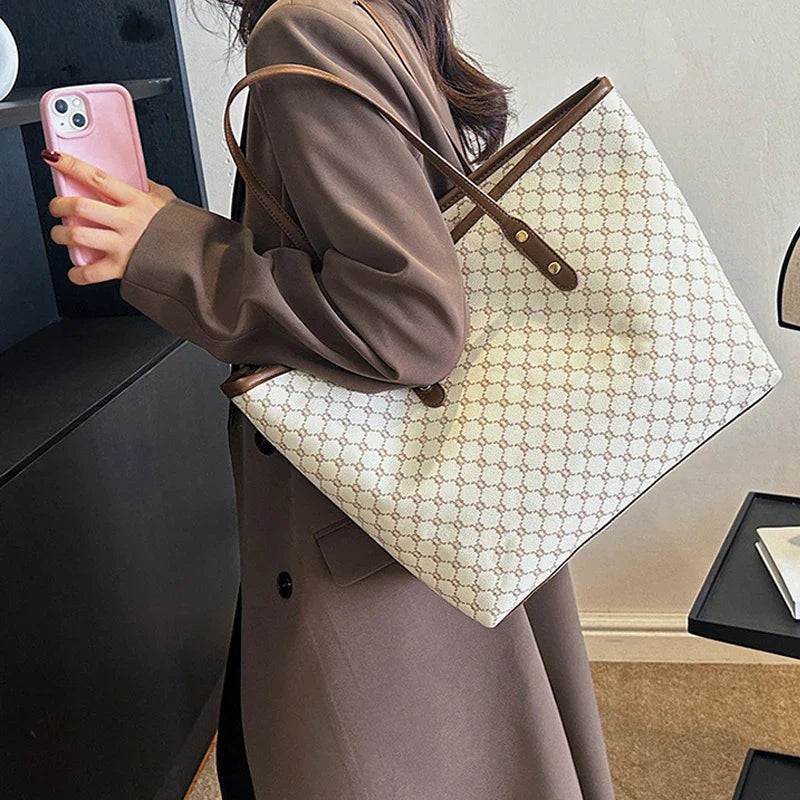 Large Capacity Shoulder Bag for Women | PU Leather Handbag for Commuting & Casual Use (Versatile Tote Bag, Geometric Pattern)