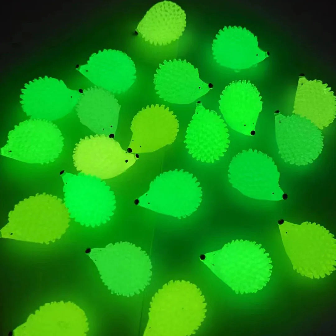 10/100PC Luminous Mini Resin Hedgehogs Figures Glow in The Dark Tiny Resin Hedgehogsfor Dollhouse Micro Landscape DIY Home Decor