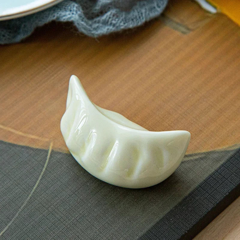 2-3PCS Cute Dumpling Shape Ceramic Chopsticks Holder Stand Chopstick Rack Pillow Japanese Style Kitchen Tableware Tools