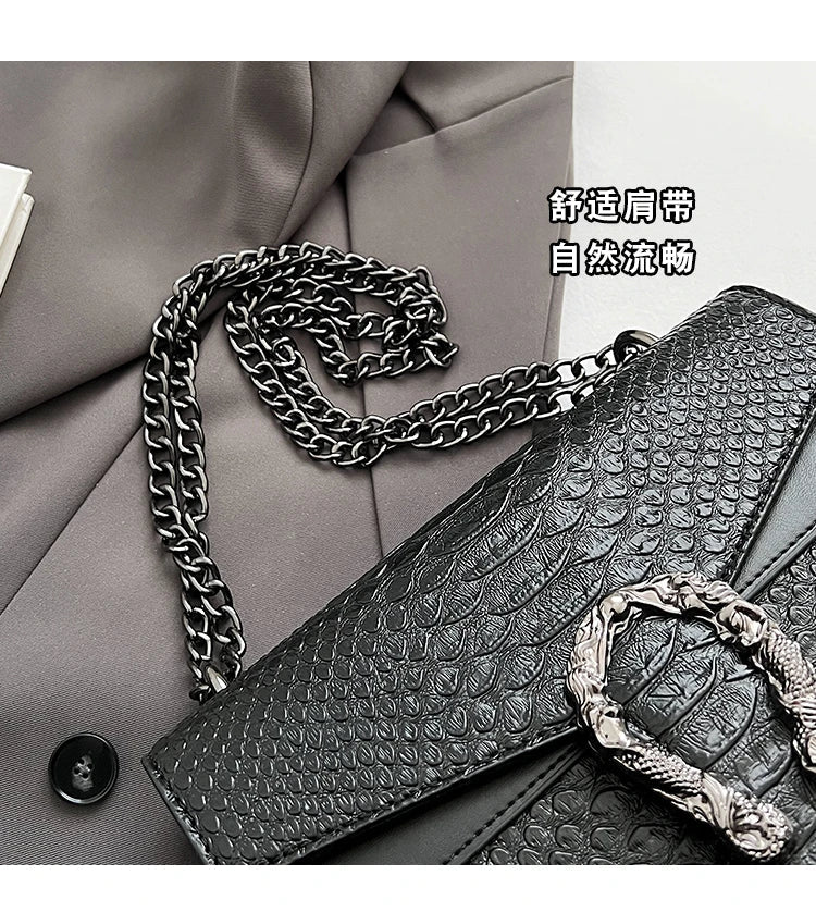 Retro Style Fashion Chain Shoulder Bag for Women | Snake Pattern Crossbody Small Square Bag (Trendy Accessory)