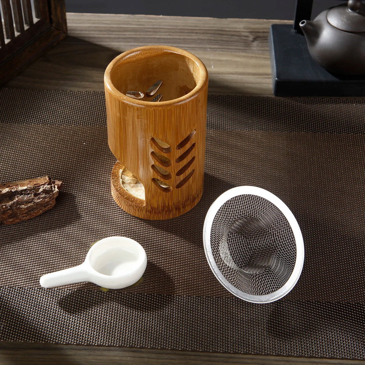 Bamboo Candle Holder Metal Aromatherapy Heating Holder for Herbs Aromatherapy Incense Burner for Yoga SPA Aromatherapy