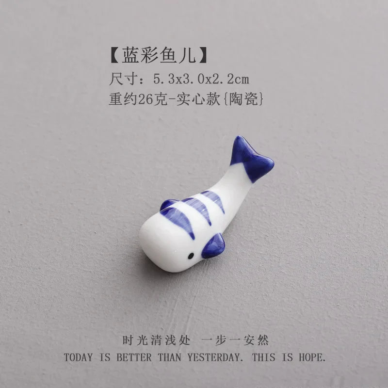 Cute Ceramic Fish Shape Chopsticks Holders Chopstick Stand Shelf Cartoon Animals Spoons Fork Rack Ceramic Rest Kitchen Utensil