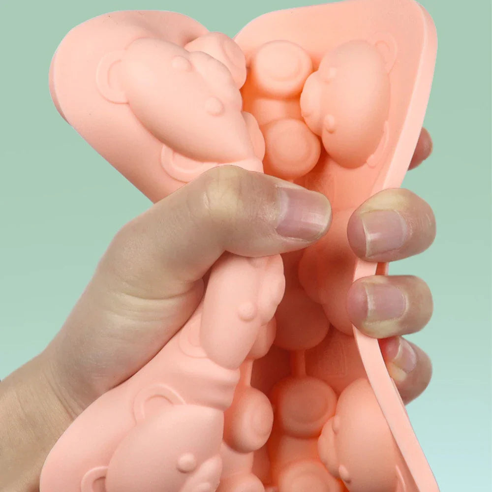 6 Grid 3D Little Teddy Bear Shape Ice Cube Silicone Mold Silian Little Bear Ice Block Mold Household Ice Cream Ice Box Ice Mold