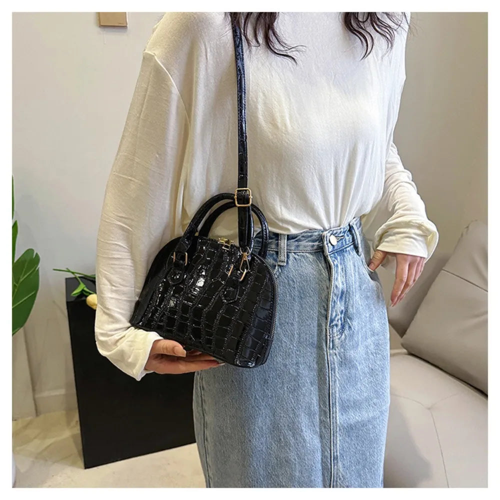 Retro Fashion PU Leather Shoulder Bag | New Women's Waterproof Crocodile Pattern Versatile Crossbody Bag