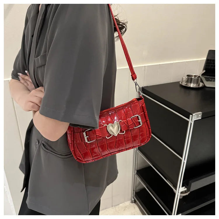 Women's Y2K Peach Heart Butt Leather Handbag | Alligator Pattern Underarm Shoulder Bag with Heart Pin Buckle (Fashion Girls Mini Tote)