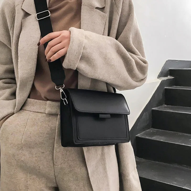 Designer Luxury PU Leather Crossbody Handbag for Women | Fashion Travel Shoulder Messenger Bag (Ladies Small Flap Bag)