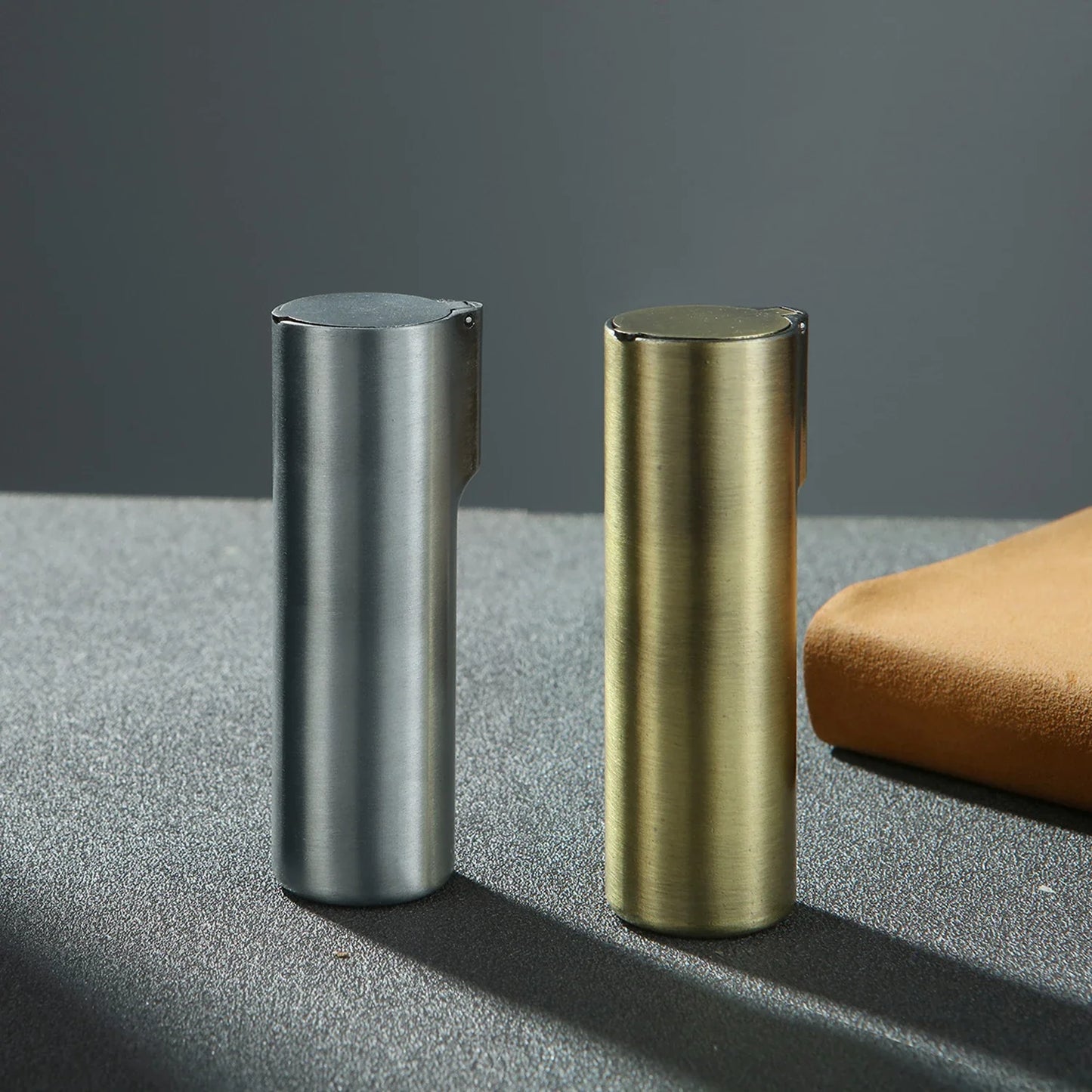 Portable Cigarette Case Metal Cigarette Storage Container for Trave Outdoor Holds 7 Cigarettes Tobacco Accessories
