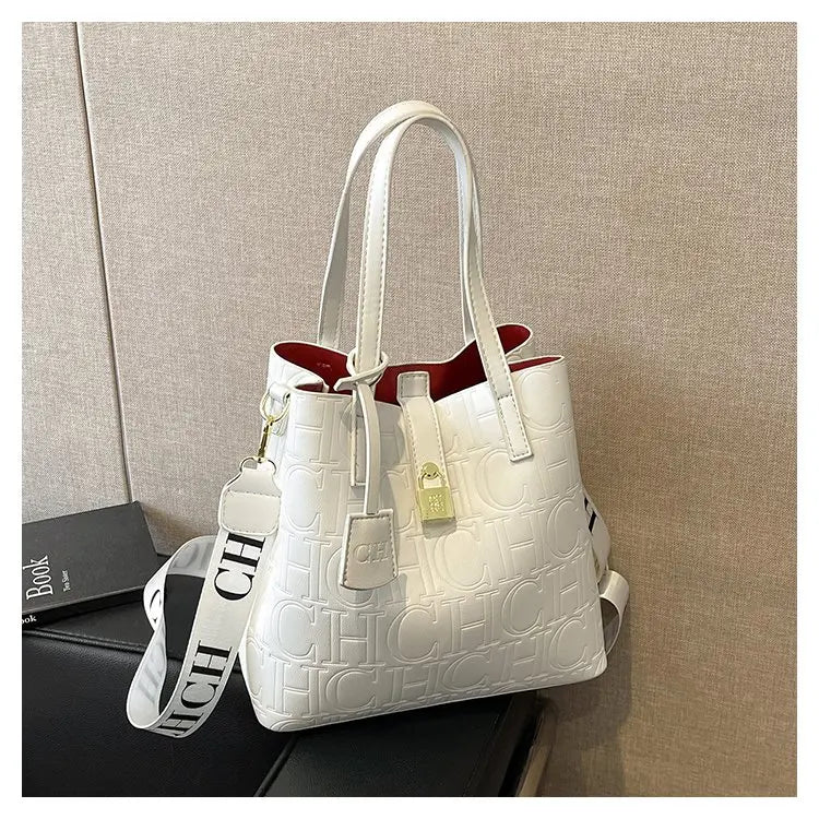 Women's New Large-Capacity Bucket Bag | Winter Fashion Letter Printing Temperament Versatile Messenger Bag