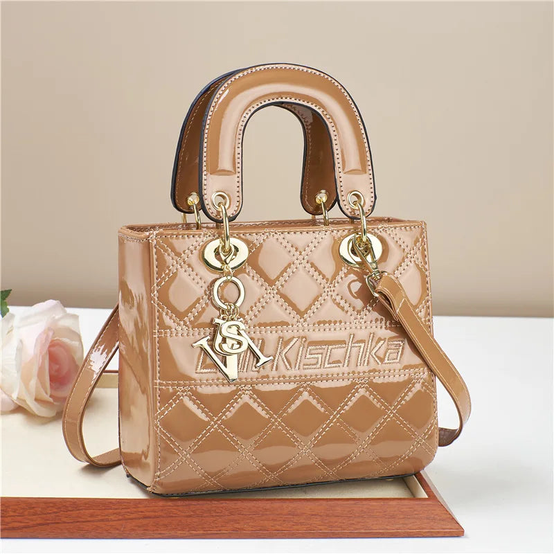 Luxury Brand Designer Daifei Bag | Fashionable New Women's Handbag & Versatile Classic Shoulder & Crossbody Bag (High-Quality)