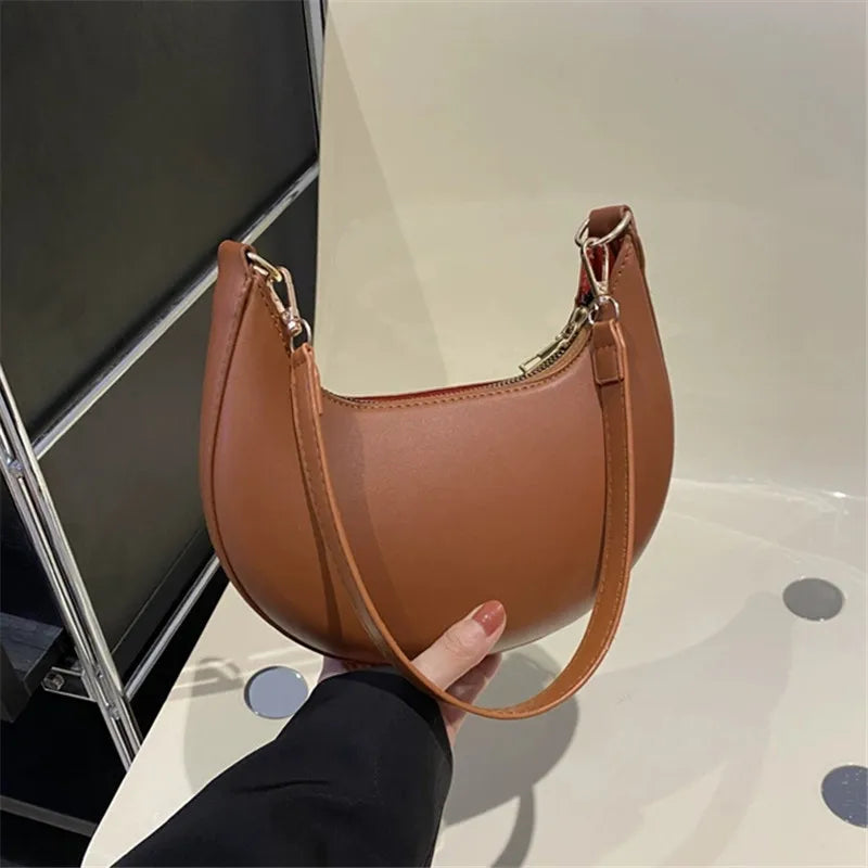 New Fashionable High-End Moon-Shaped Baseball Bag | Luxury Women's Single Shoulder Bag (Sequined Vintage Handbag)