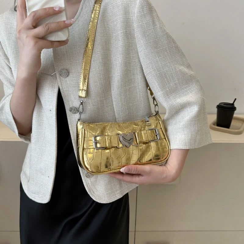 Women's Y2K Peach Heart Butt Leather Handbag | Alligator Pattern Underarm Shoulder Bag with Heart Pin Buckle (Fashion Girls Mini Tote)