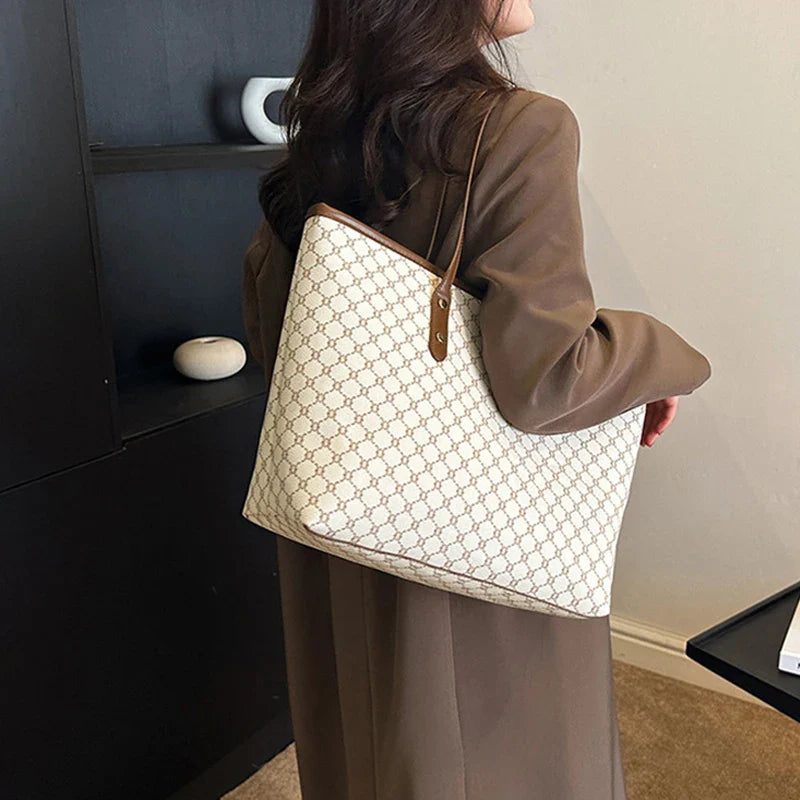 Large Capacity Shoulder Bag for Women | PU Leather Handbag for Commuting & Casual Use (Versatile Tote Bag, Geometric Pattern)