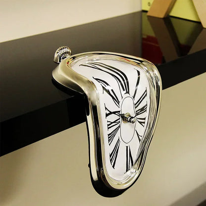 2026 New Novel Surreal Melting Distorted Wall Clocks Surrealist Salvador Dali Style Wall Decororation Home Garden Clock