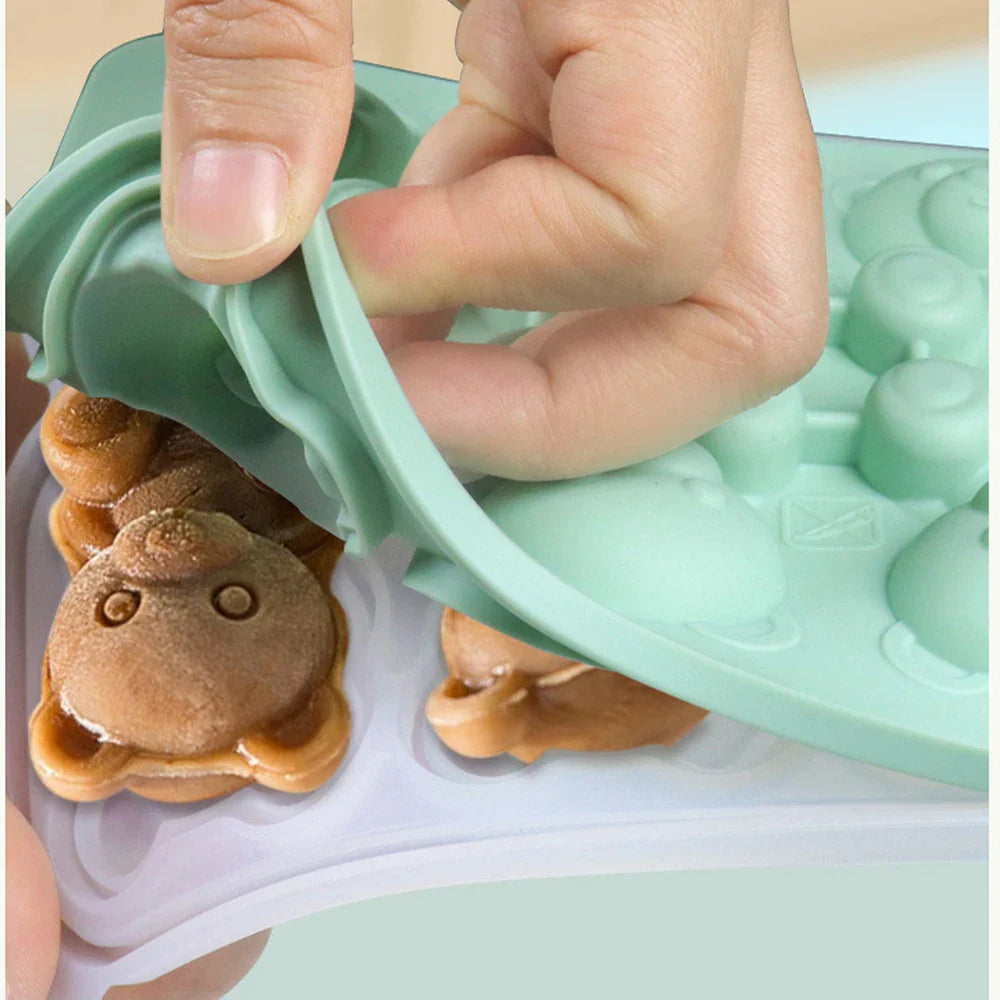 6 Grid 3D Little Teddy Bear Shape Ice Cube Silicone Mold Silian Little Bear Ice Block Mold Household Ice Cream Ice Box Ice Mold