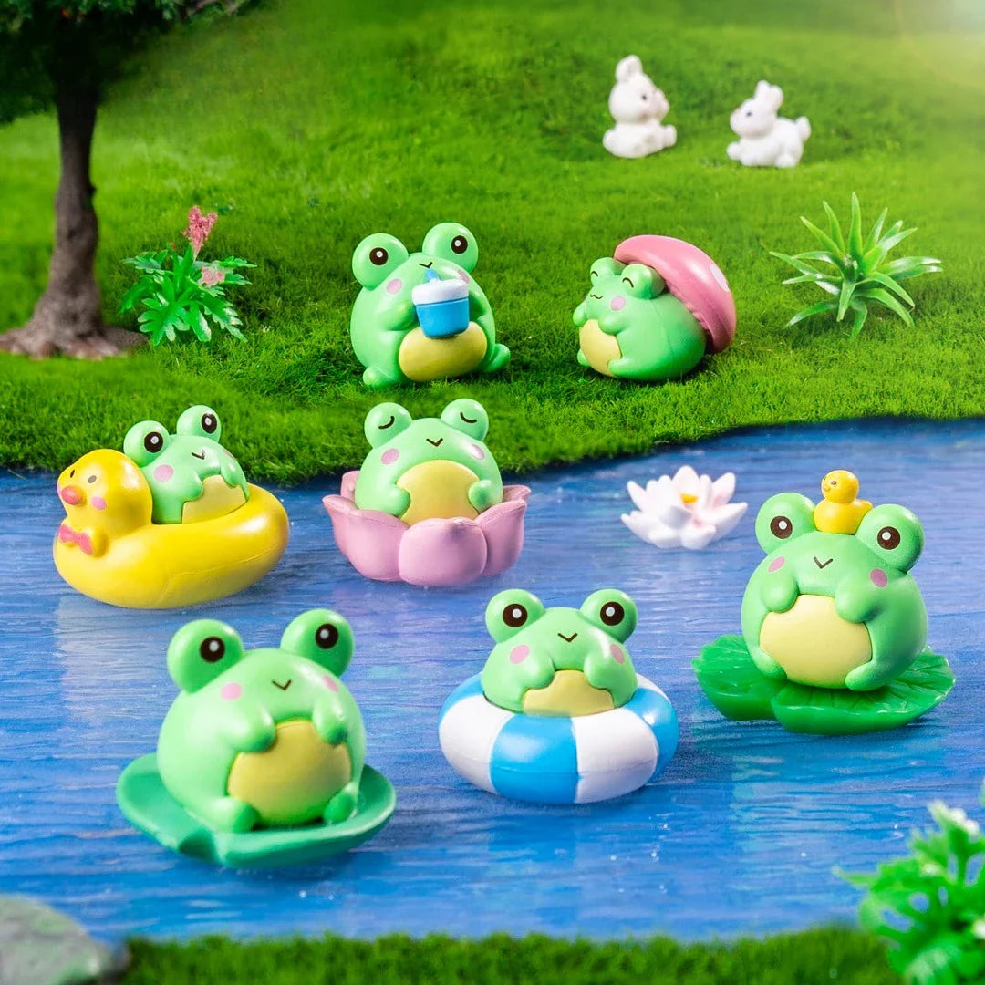 8pcs Funny Cute Holiday Frog Animal Car Decoration Pvc Craft Miniature Figure Tiny for Bonsai Microlandscape Fairy Garden Decor