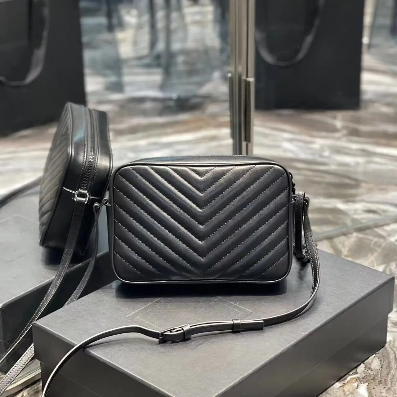 Fashionable Versatile Cow Leather Women's Bag | Small Square Crossbody Shoulder Bag & Single Handle Wristlet (For Camera)