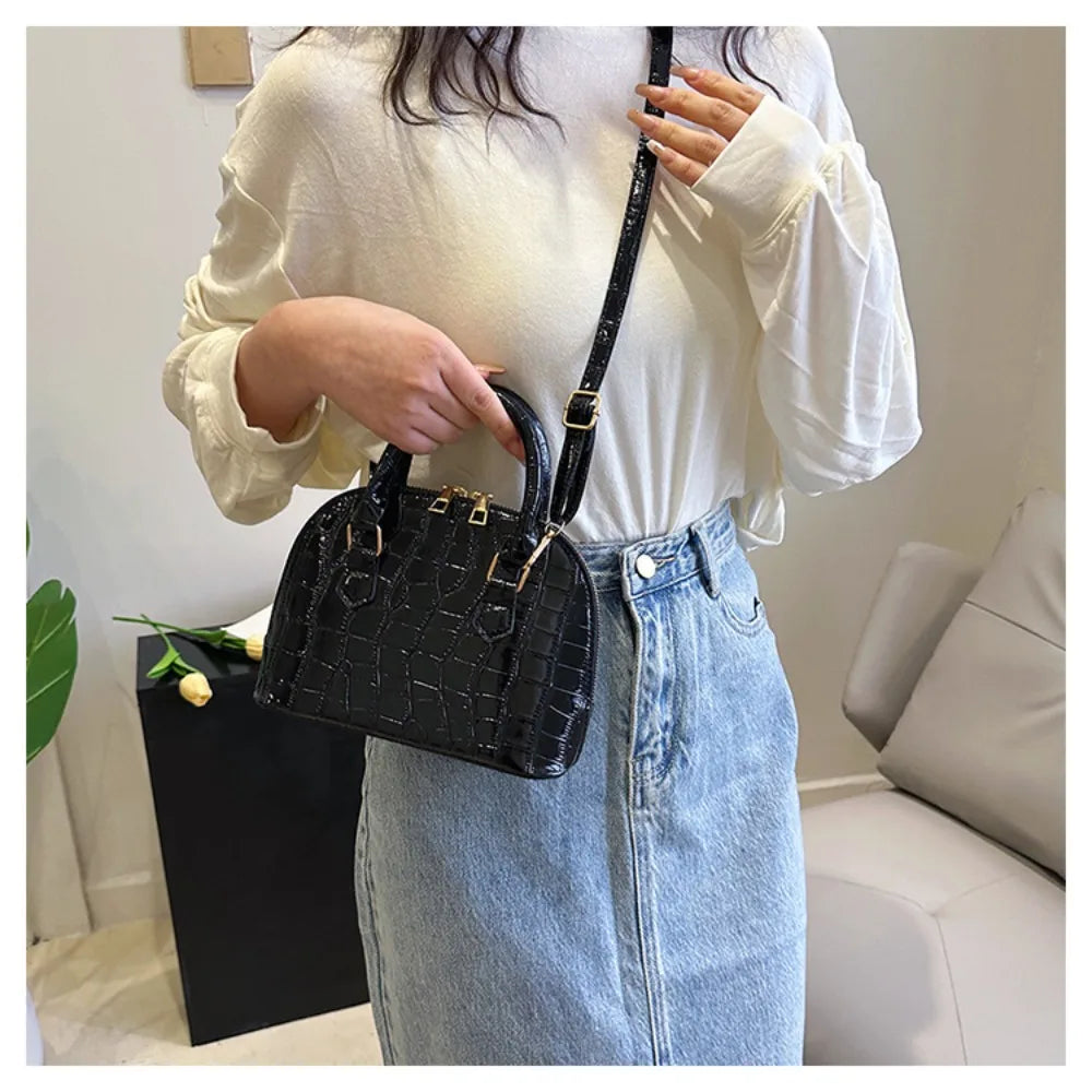 Retro Fashion PU Leather Shoulder Bag | New Women's Waterproof Crocodile Pattern Versatile Crossbody Bag