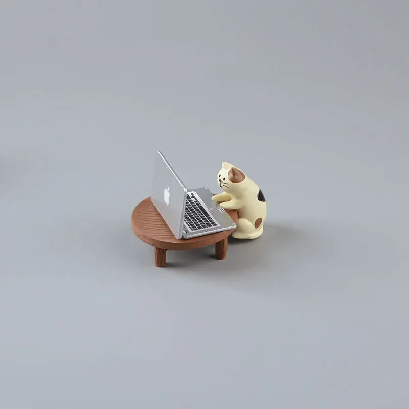 1pc Cartoon Cat Frog Bear Yellow Chair Computer Model Office Ornament Mini Home Decor Crafts Accessories Desktop Figurines Gift