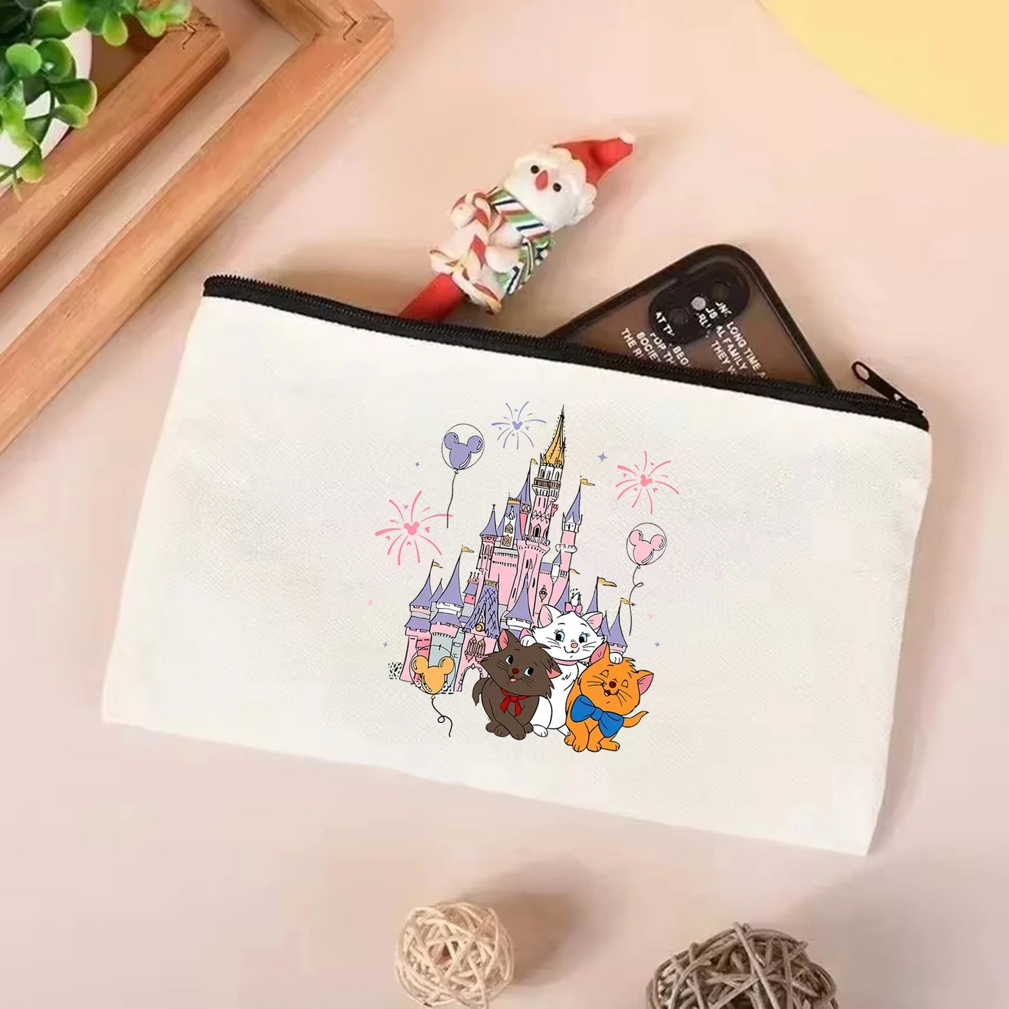 Disney The Aristocats Marie Cat Women's Shoulder Bag | Cute Cat Reusable Shopping Bag (Large Capacity Portable Travel Tote)