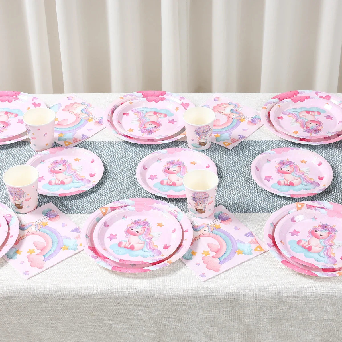 Unicorn Disposable Tableware Set Plates Cups Napkins Birthday Party Decoration Kids Boy Girl Wedding Birthday Party Supplies