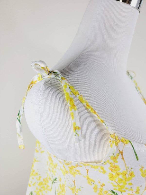 TANK TOP WITH ADJUSTABLE STRAPS