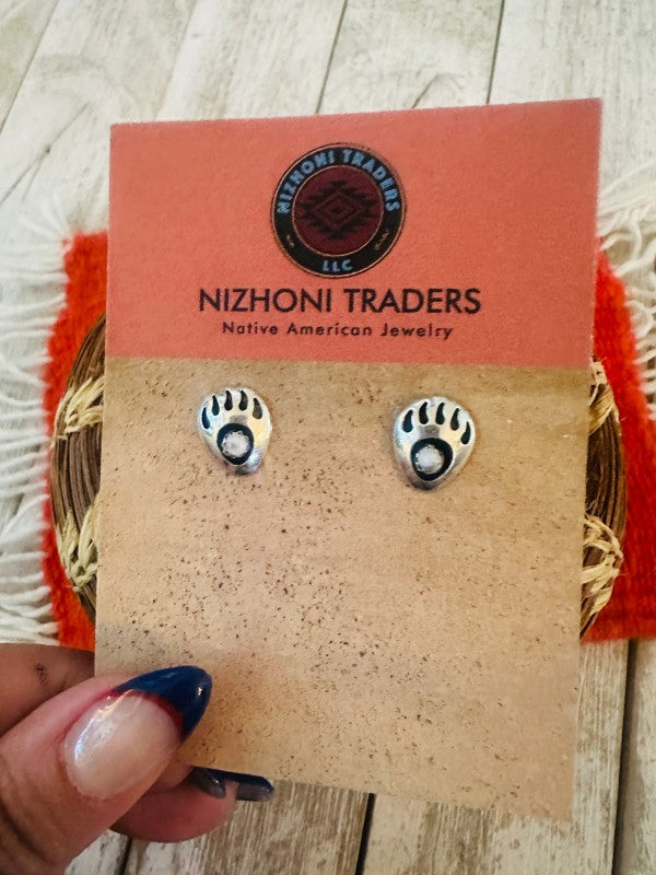 Navajo Howlite & Sterling Silver Bear Paw Stud Ear