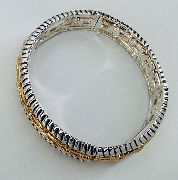 Stretchable Bracelet With Filigree and Cuban Link