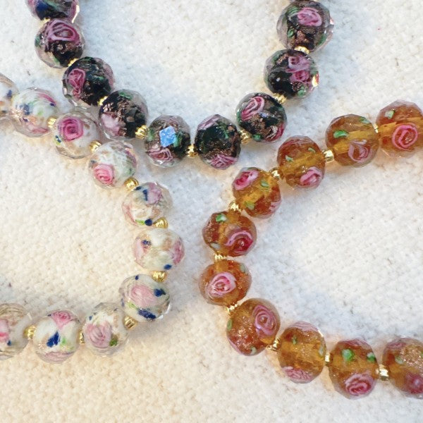 Vintage Rose Glass Bead Stretch Bracelet – Elegant