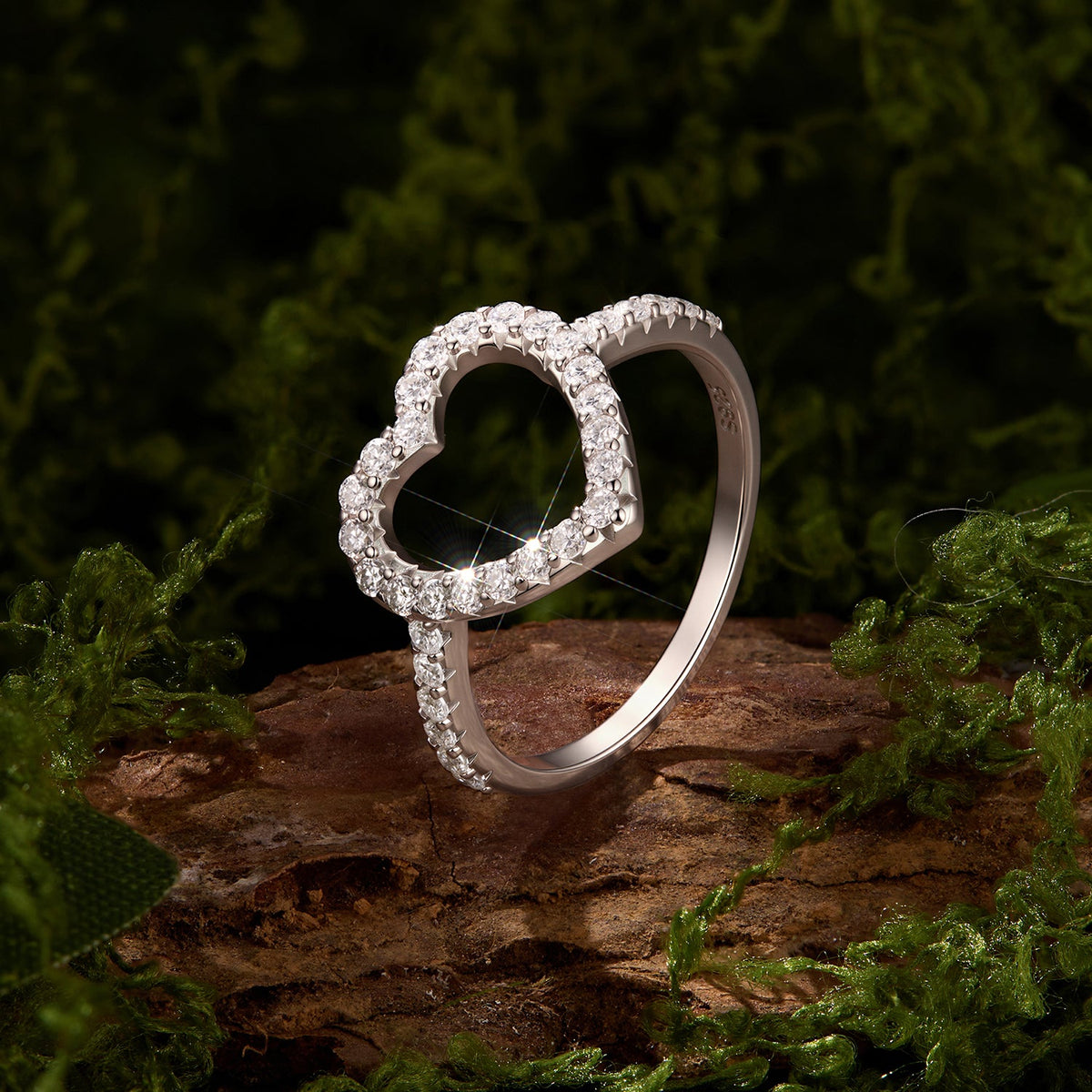 925 Sterling Silver White Gold Plated Moissanite Heart Size 6 Ring for Women
