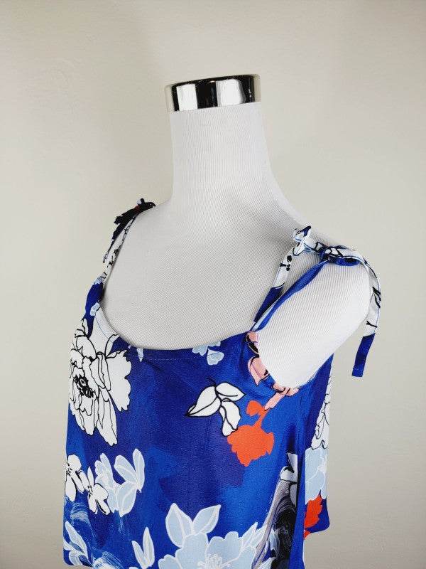 TANK TOP WITH ADJUSTABLE STRAPS